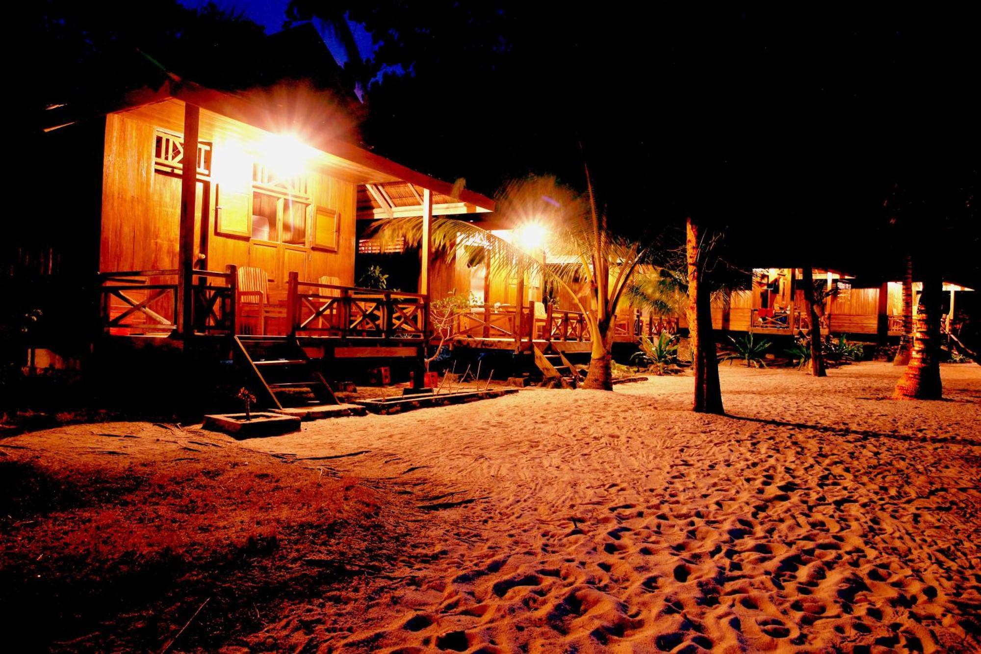Bolilanga Island Resort - Togean Island Angkayo Exterior photo